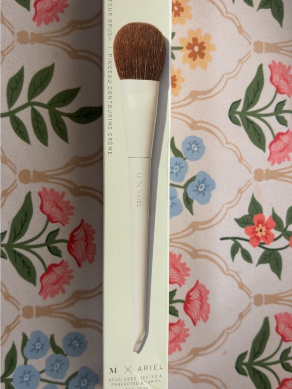 M·Ariel Cream Contour Brush